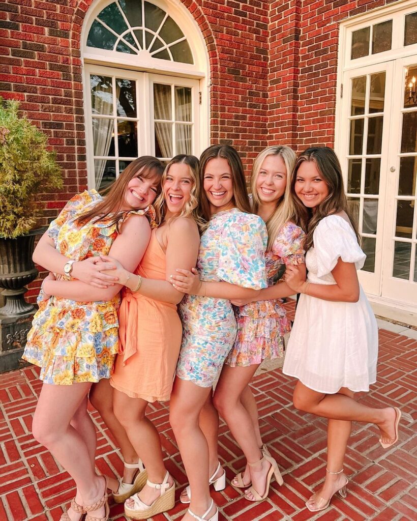 A group of Delta Gamma girls posing for a picture