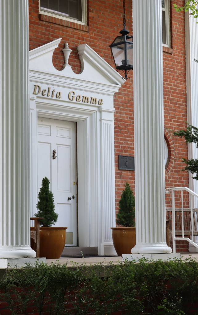 Front of Delta Gamma house